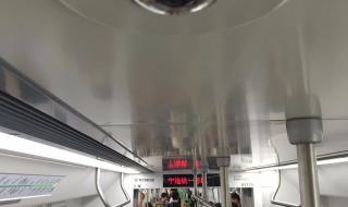 假期坐高铁像挤地铁