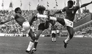 乌拉圭足球世界冠军 乌拉圭足球世界冠军